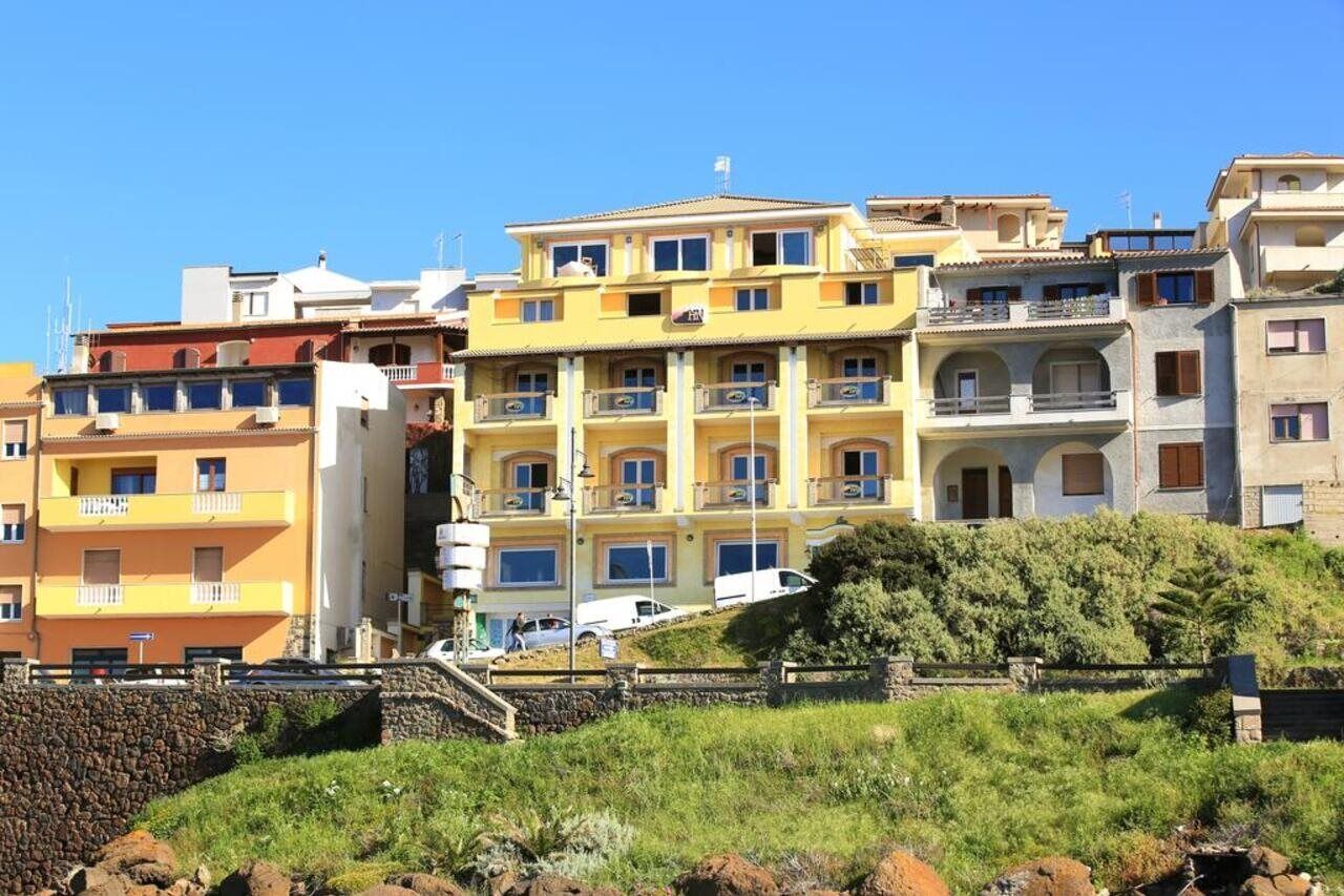 Hotel Nantis Castelsardo Kültér fotó